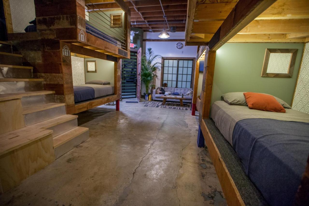 Hostel Podshare East Hollywood Los Angeles